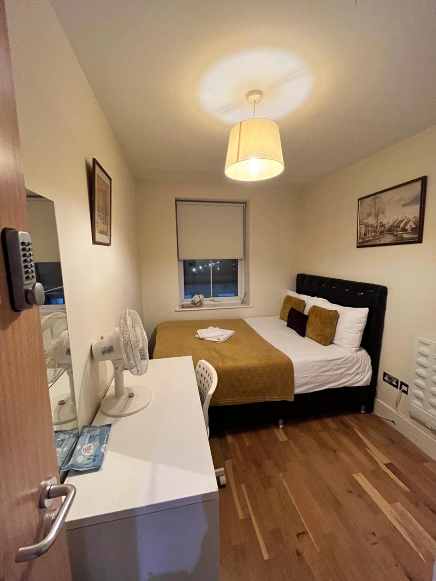 Metropolitan Coziness Private Bedrooms In Euston Station 161 Londýn Exteriér fotografie
